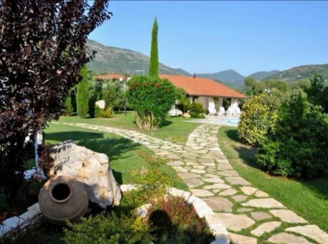 Villetta Blue Garden Sonnino Exterior foto