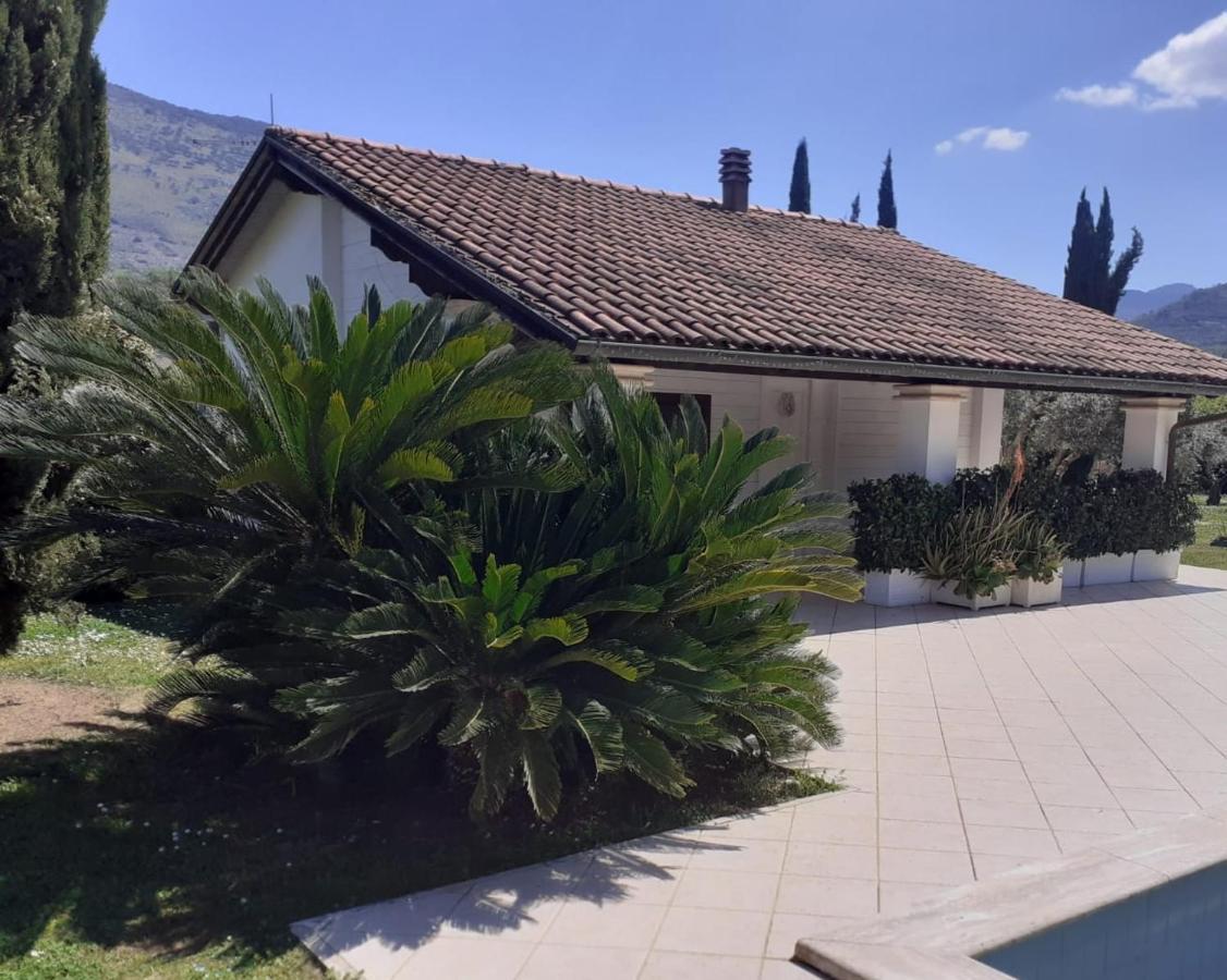 Villetta Blue Garden Sonnino Exterior foto